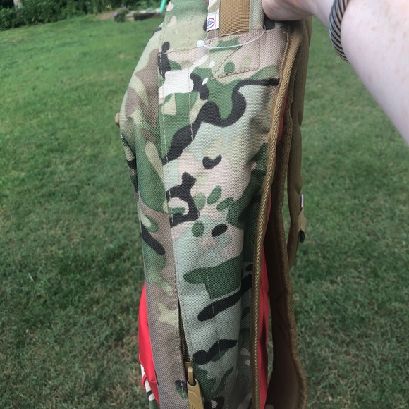 NWOT Volcom Basis Camo Backpack - Picture 7 of 15